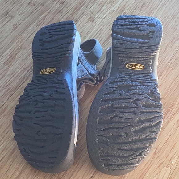 Keen Mary Jane’s NWOT - Picture 3 of 4